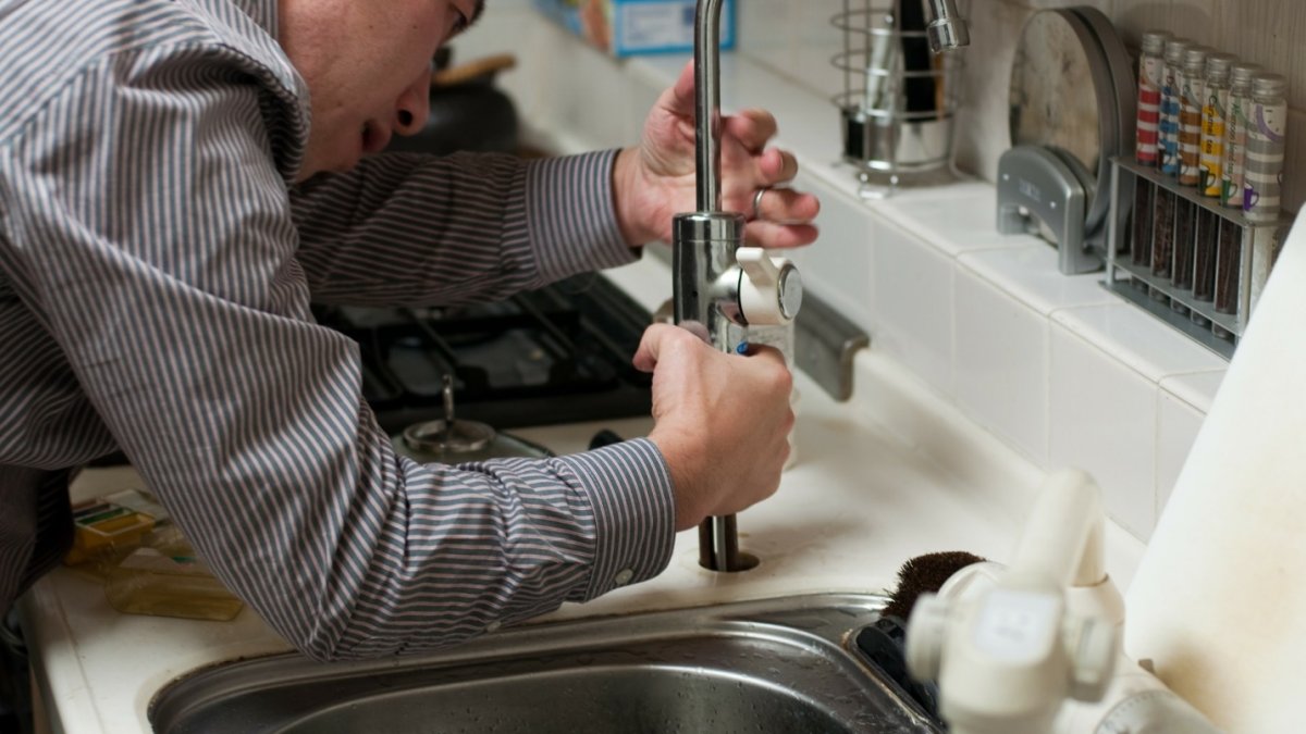 A Plumber Norwalk Can Solve These 10 Common Problems Affecting Commercial Buildings