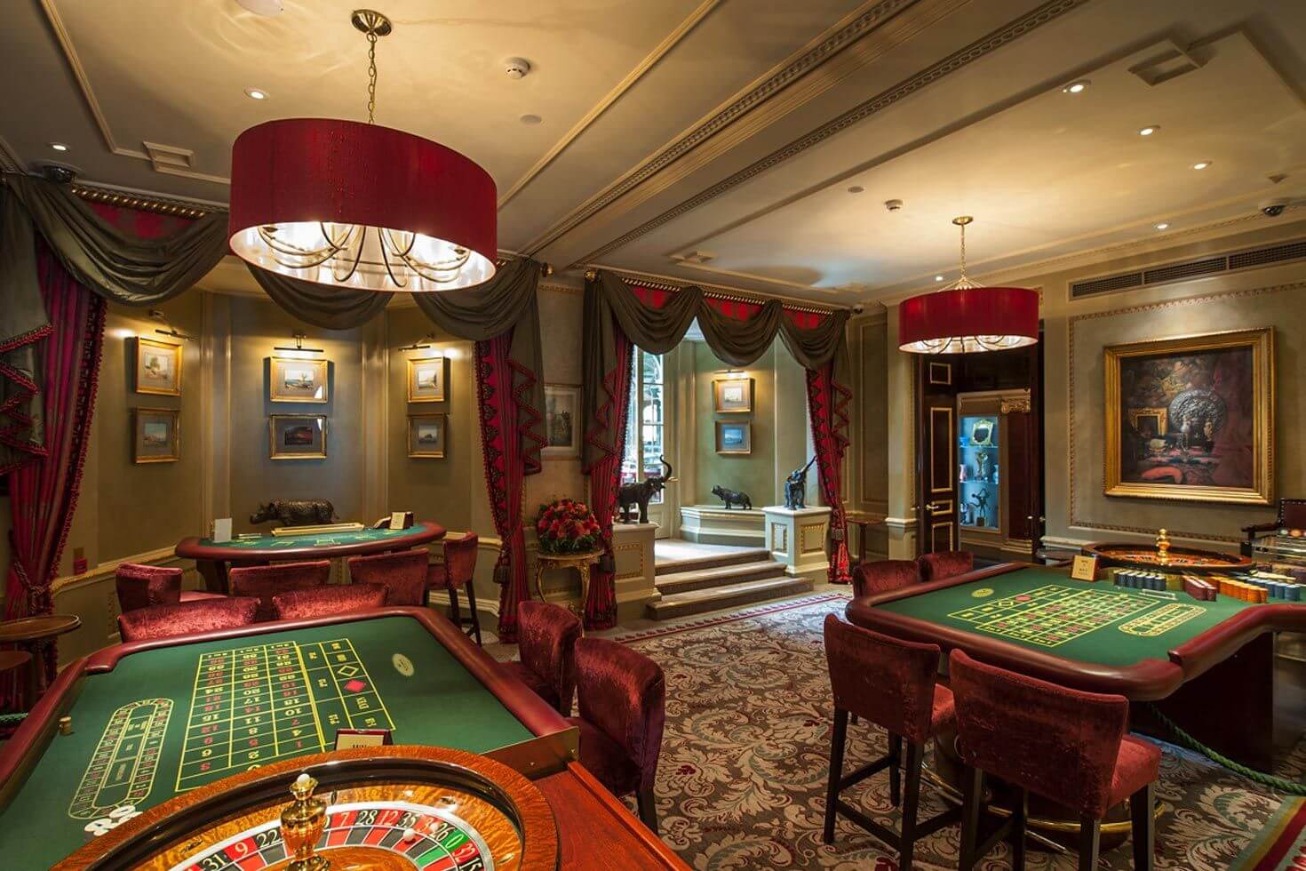 How to design a classy casino room for your home - HeckHome