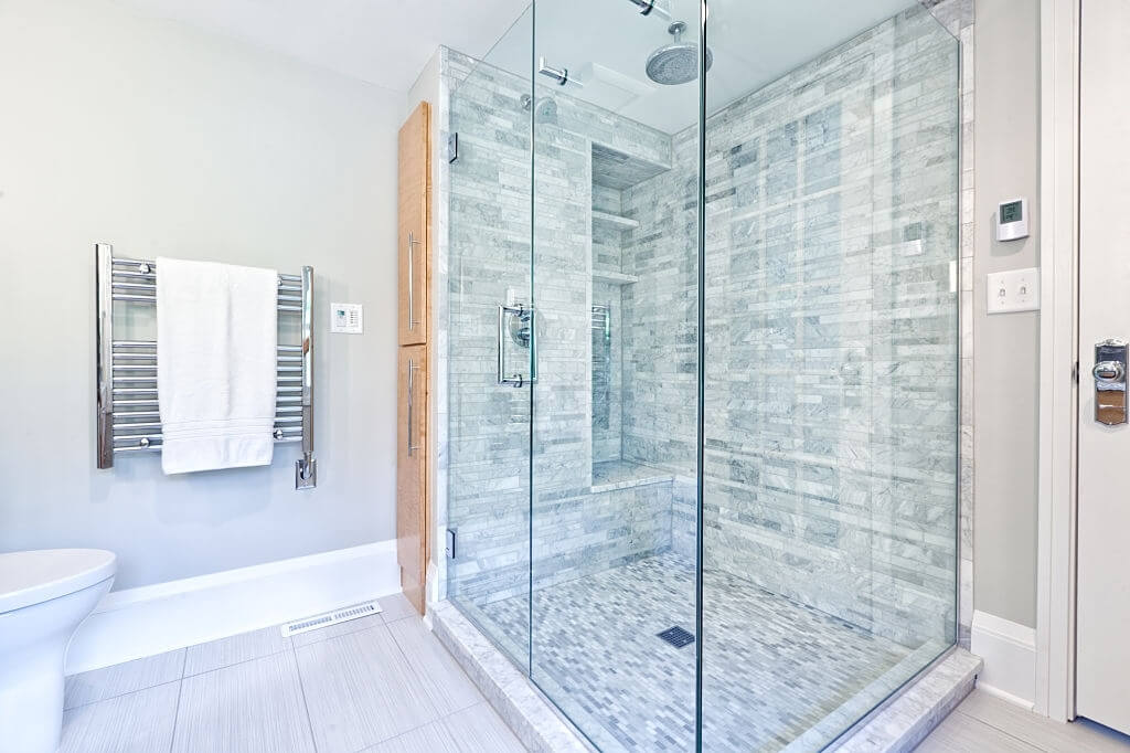 pros-and-cons-of-using-frameless-glass-shower-doors-heckhome