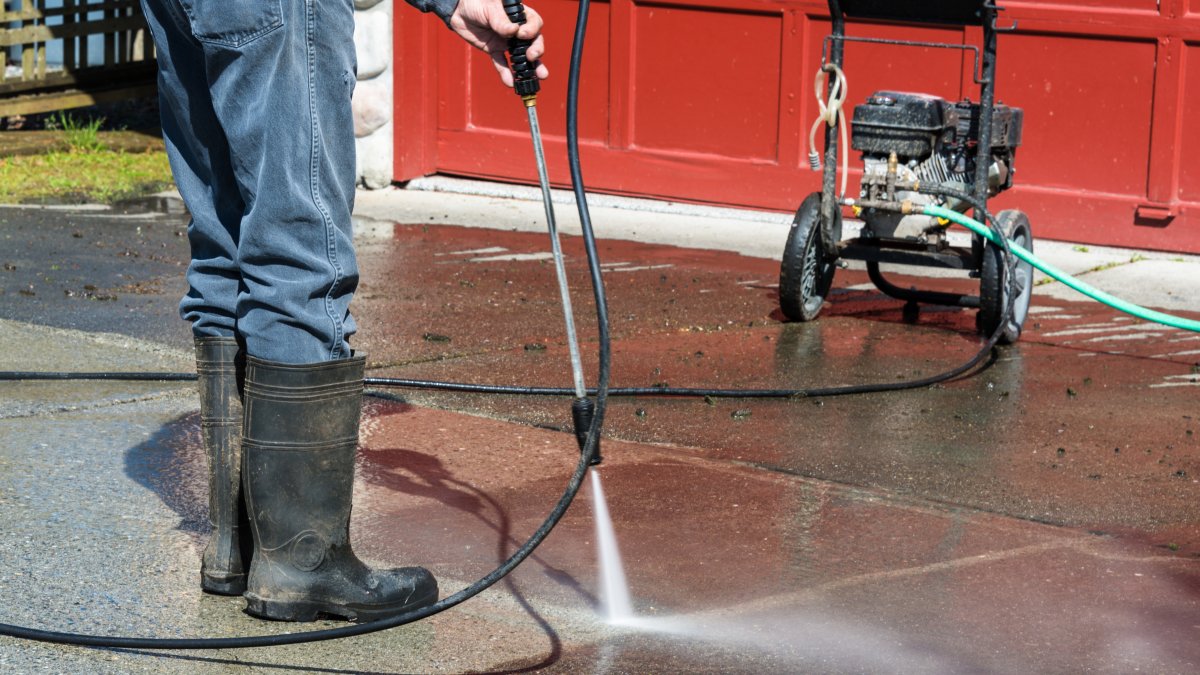How To Deep Clean Your Driveway