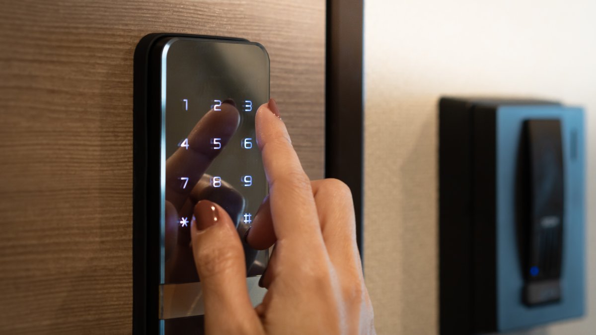 Smart Lock System: Is It A Good Investment For Your Home?