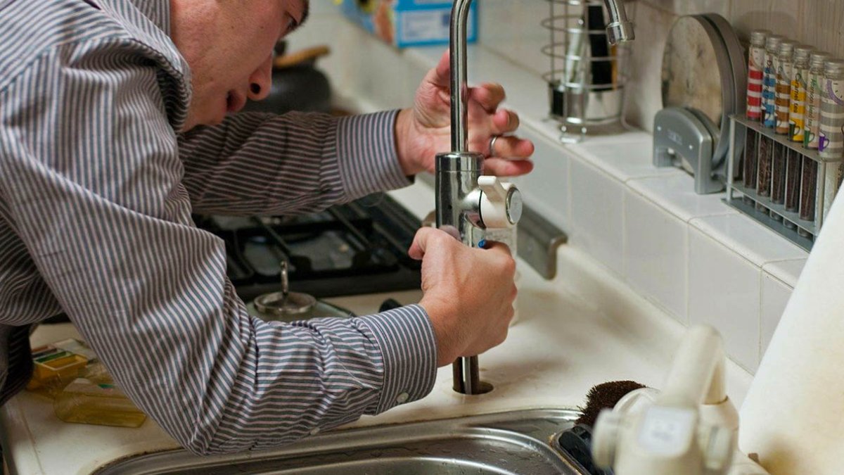 Top Plumbing Things To Check Before Buying A Home