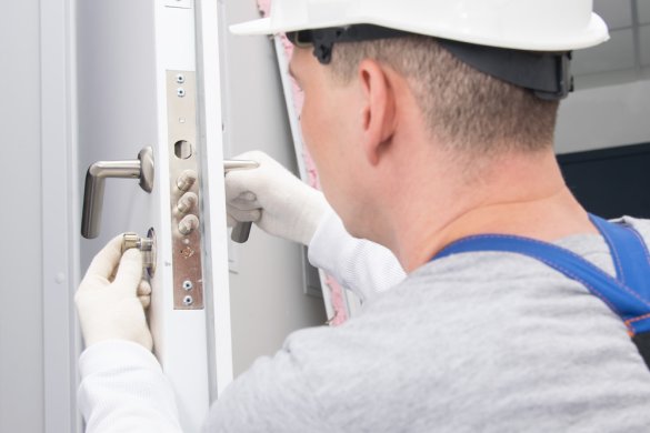 plumber, checks the correct operation, locking devices of the do