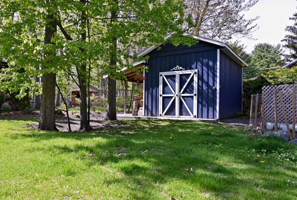 Small backyard shed