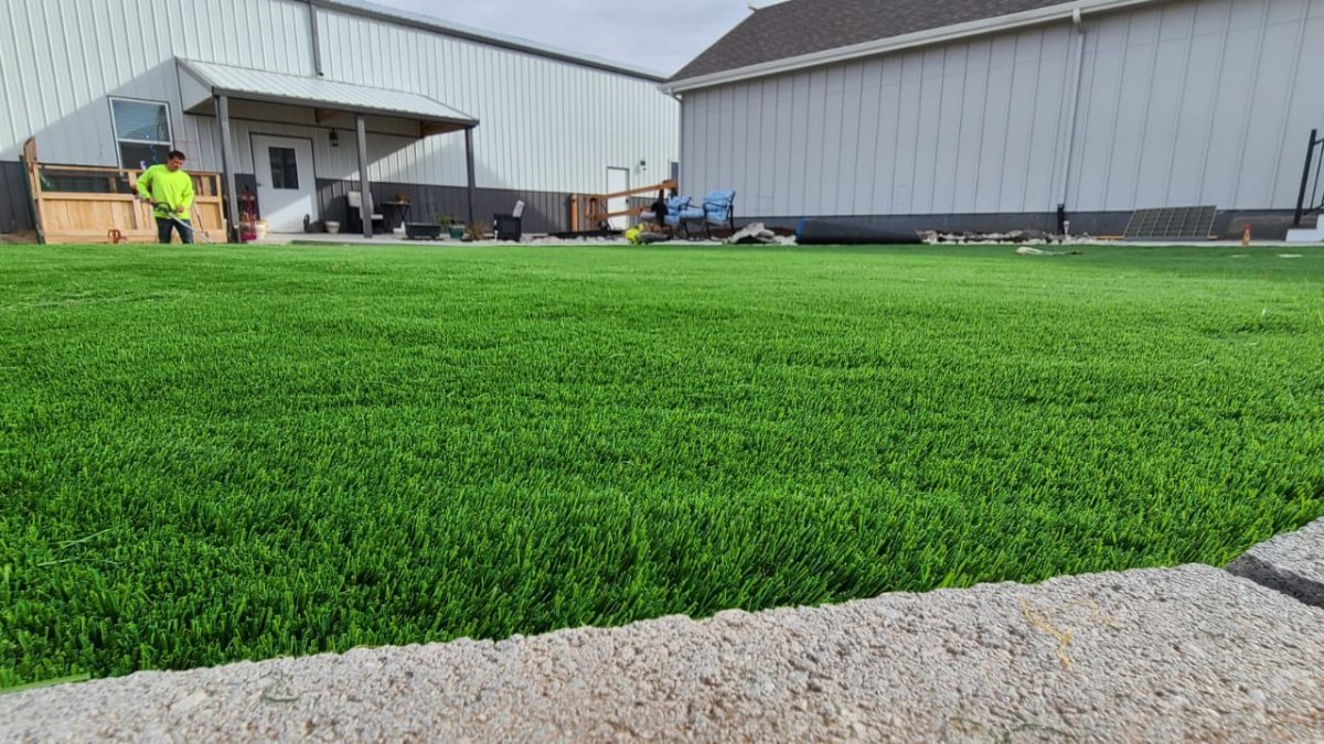 Own a Commercial Space? Here’s Why Artificial Turf Is Ideal For You