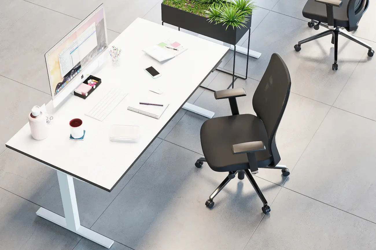 Height adjustable desk