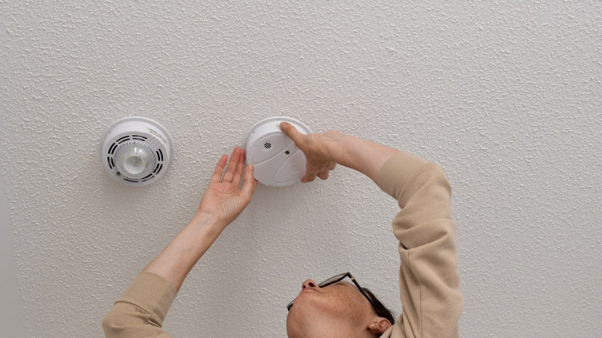 4 Things You Need to Know About the Smoke Alarms in Your Home