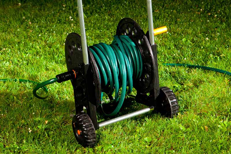 How to Choose the Right Garden Hose Reel for Your Garden?