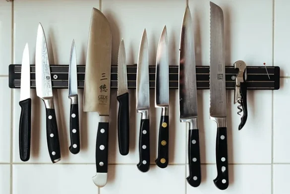 Unlocking the Flavor: How the Right Kitchen Knife Can Transform Your Cooking Experience