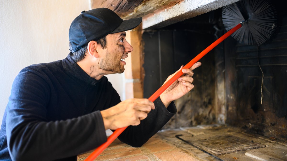 10 Signs You Need To Call Chimney Sweep Services