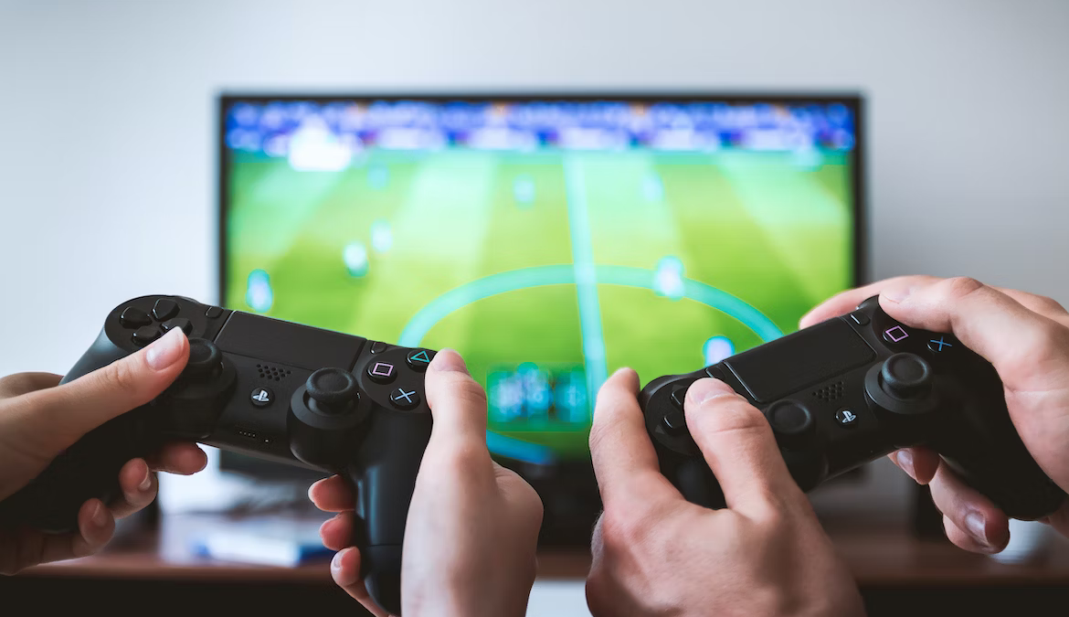 7 Ways to Enhance Your Gaming Experience This Year