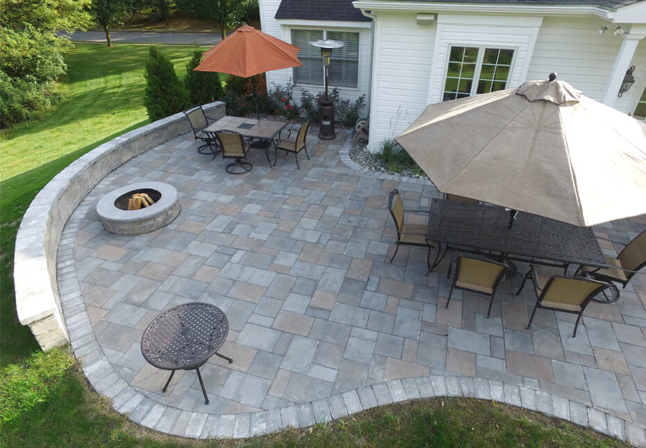 Choosing the Right Patio Contractor for Your Home