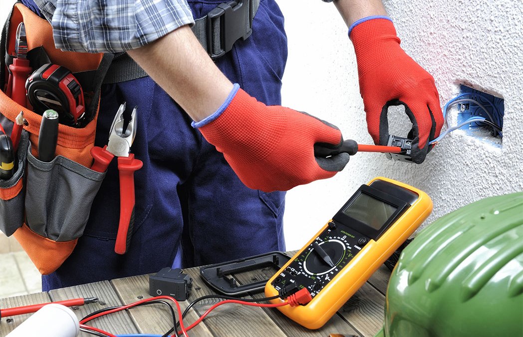 Quick Guide to Emergency Electrical Services with Professional Assistance