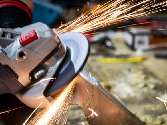Is an angle grinder hard to use