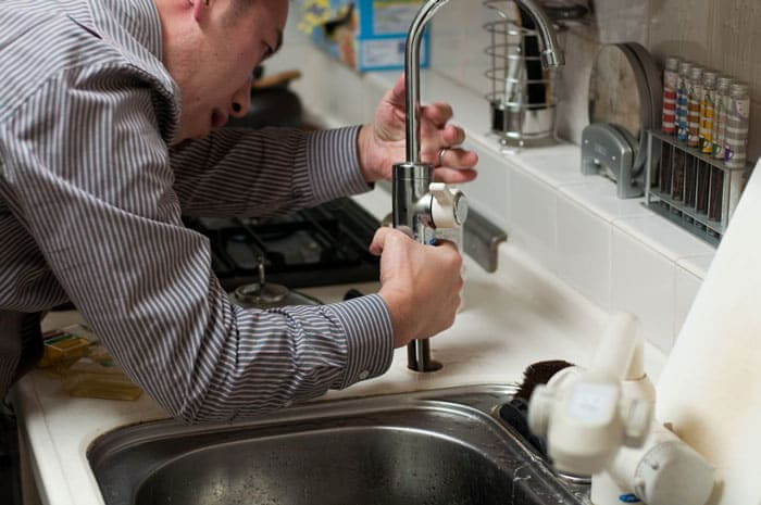 \Overview of Typical Tasks and Responsibilities of a Hornsby Plumber: