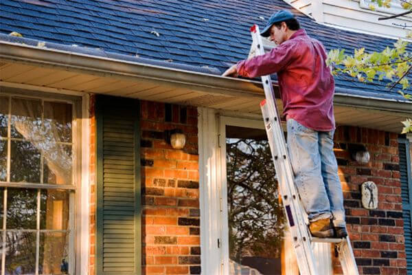 The Comprehensive Checklist for Spring Cleaning Your Roof