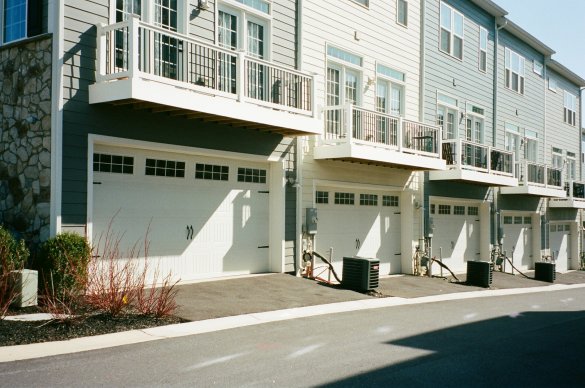 4 Differences Between Condos and Townhouses