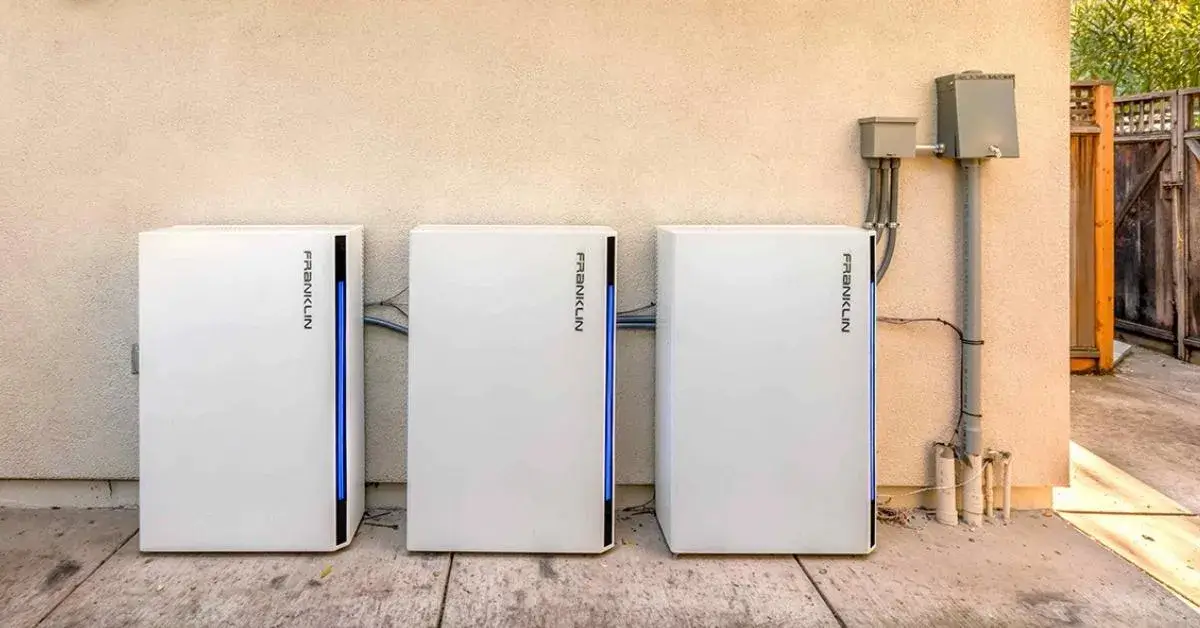 Home Standby Generators vs. Battery Backup Systems- Which One is Right for You?