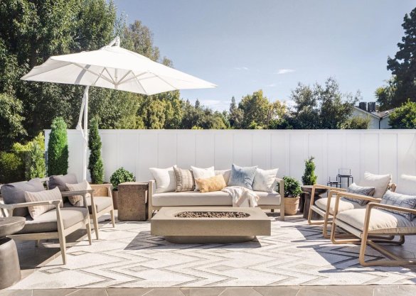 Transform Your Outdoor Space into the Ultimate Showstopper