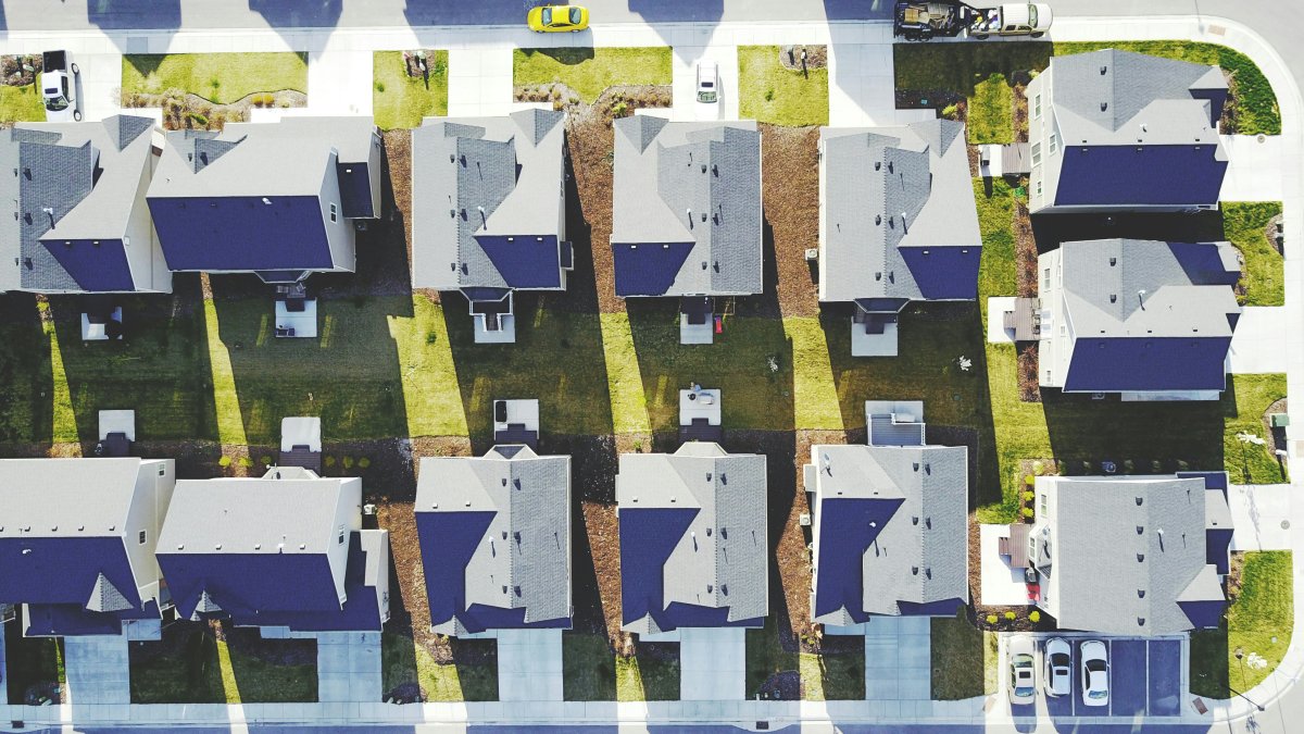 How to Spot a Trustworthy Roofing Contractor in Berlin and Williamstown (And Avoid Scams)