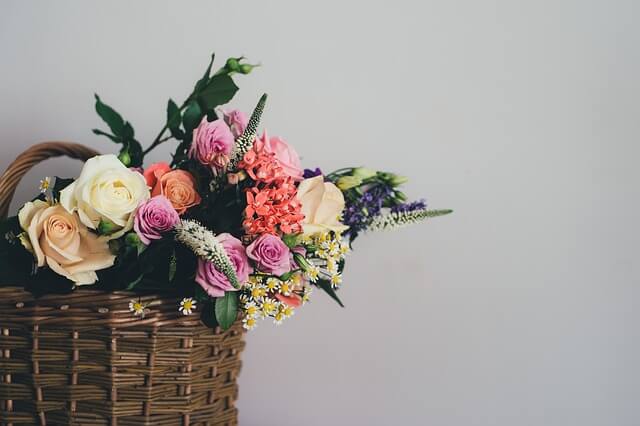 Top Reasons to Choose Same-Day Flower Delivery Services in Bangalore