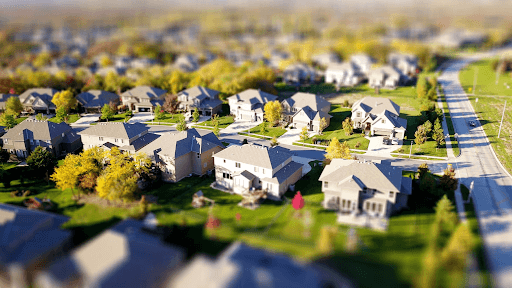 The-Pros-and-Cons-of-Buying-a-Display-Home