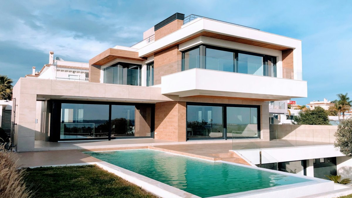 Simple Ways to Make Your Home Feel Bigger and Brighter