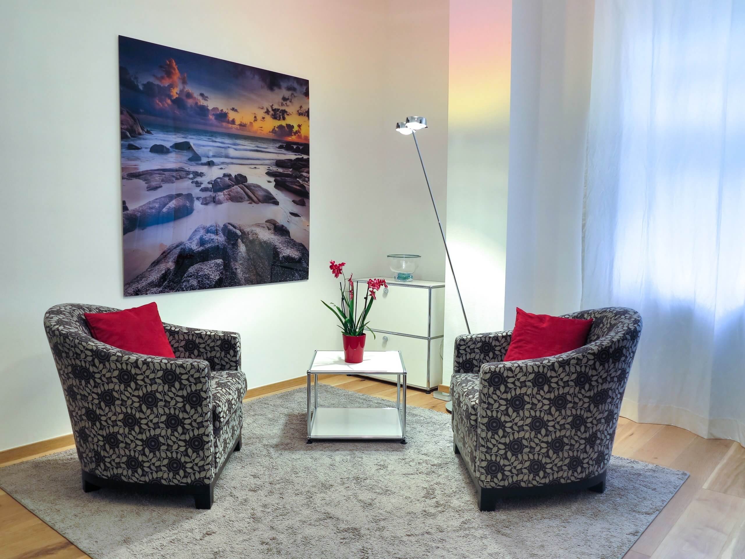 9 Stunning Floor Lamps for Small Spaces